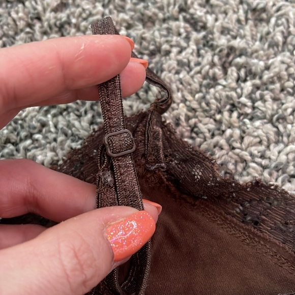 brown tank with lace deep vneck size Medium - Picture 11 of 16